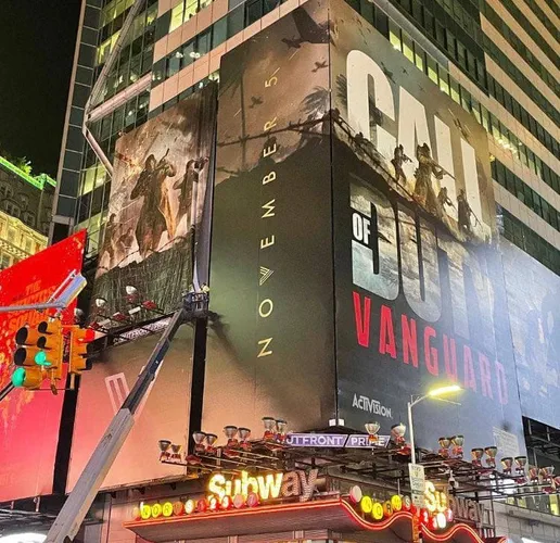 Times Square В Нью-Йорке Реклама Vanguard