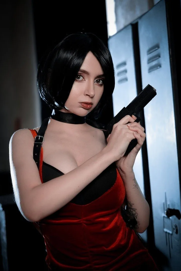 A sexy cosplay of Ada Wong from Resident Evil 2 #2
